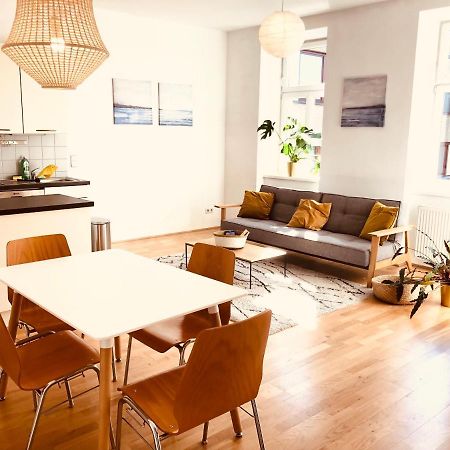 Helle 4 Zimmer Familien-Wohnung Mit Balkon! Schloss Schonbrunn In Gehdistanz Viyana Dış mekan fotoğraf
