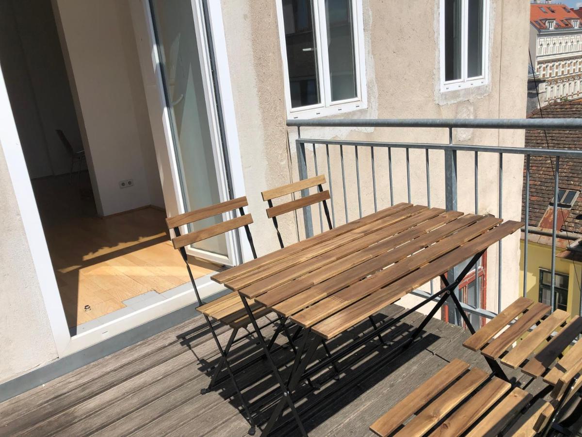 Helle 4 Zimmer Familien-Wohnung Mit Balkon! Schloss Schonbrunn In Gehdistanz Viyana Dış mekan fotoğraf